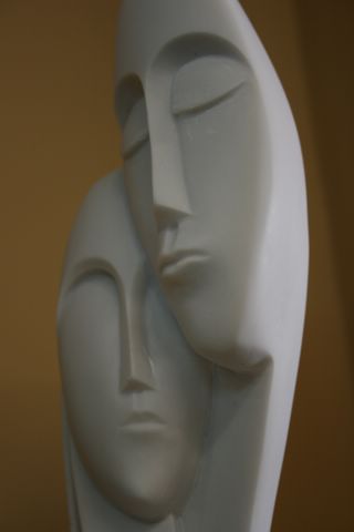 STRIKING DEVOTION FIGURE SCULPTURE STATUE